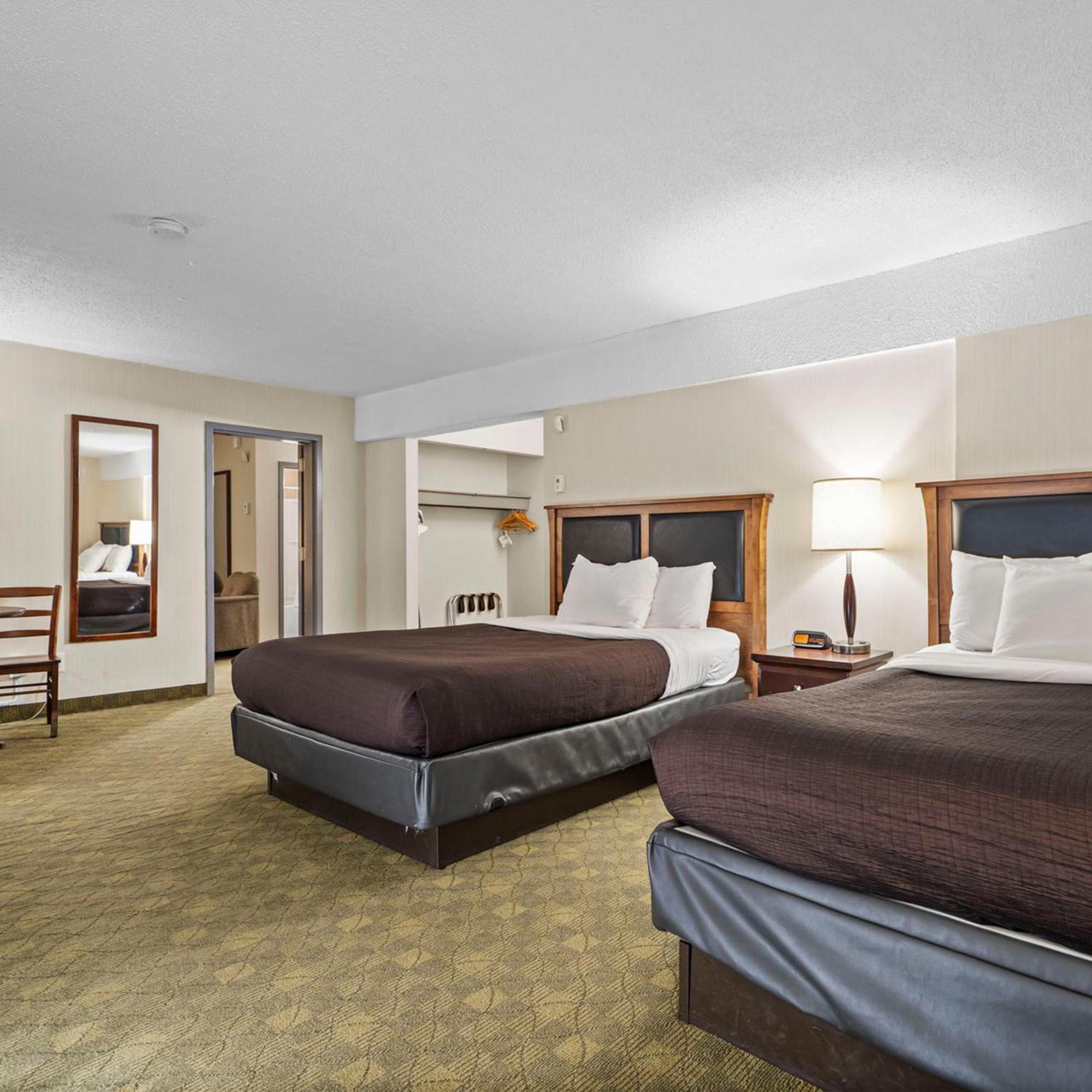 ทราเวลลอดจ์ บาย วินด์แฮม ซัสคาทูน Hotel แซสเกอทูน ภายนอก รูปภาพ