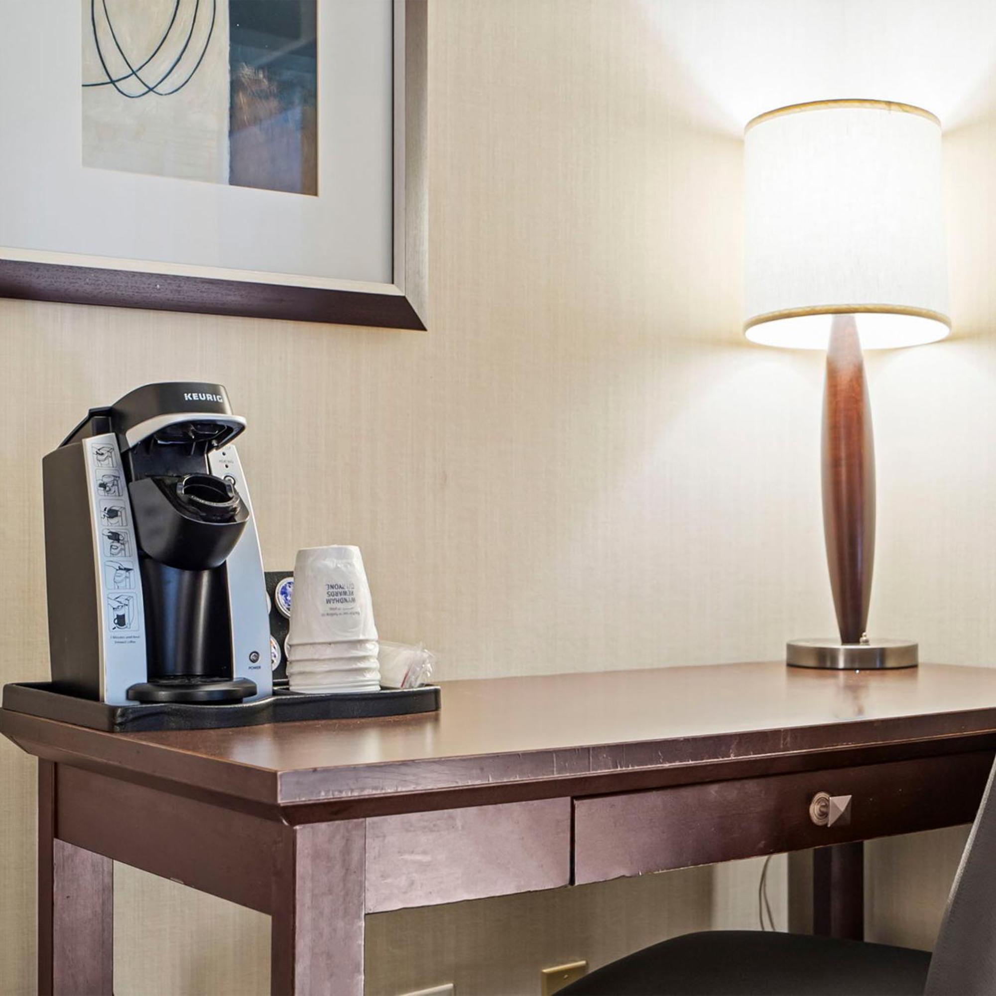 ทราเวลลอดจ์ บาย วินด์แฮม ซัสคาทูน Hotel แซสเกอทูน ภายนอก รูปภาพ